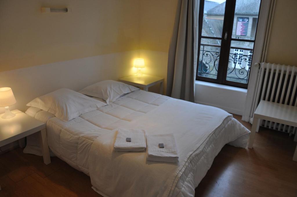 Cafe Hotel Du Theatre Dinan Ngoại thất bức ảnh